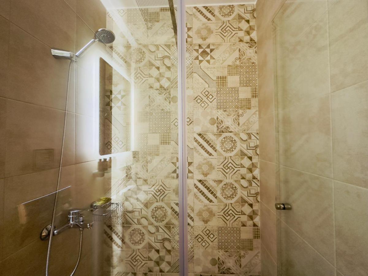 Yulia Luxury Apartments Ouranoupoli Exterior photo