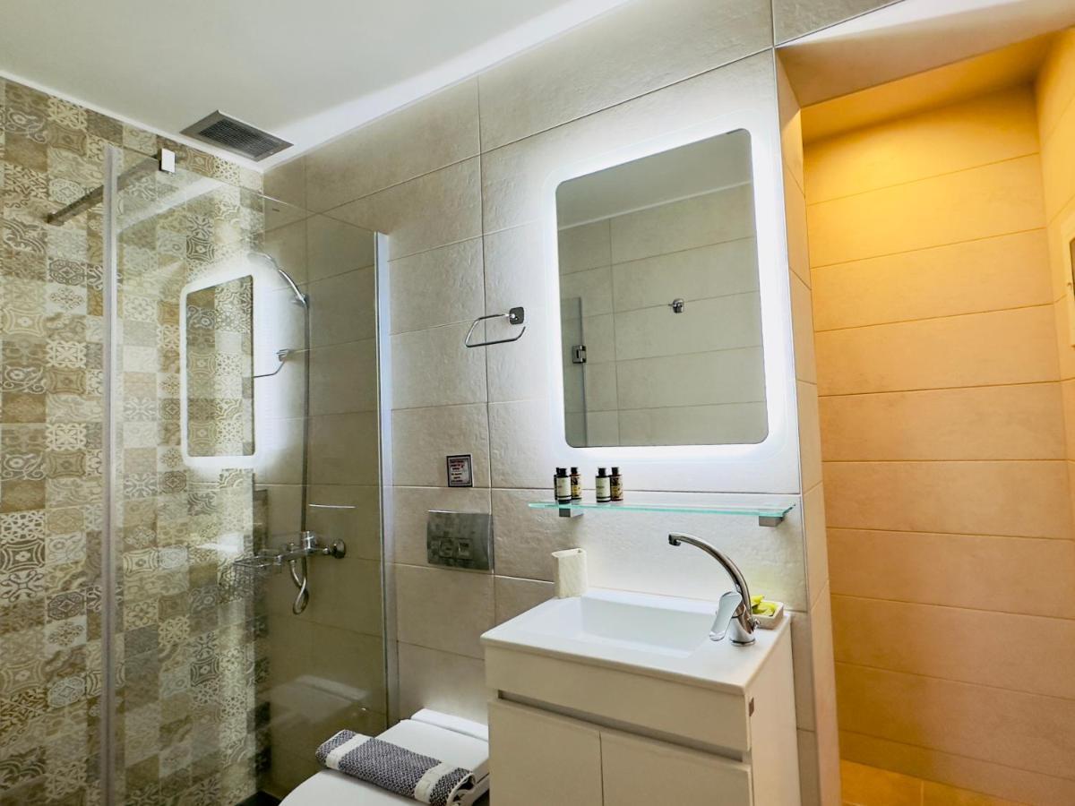 Yulia Luxury Apartments Ouranoupoli Exterior photo
